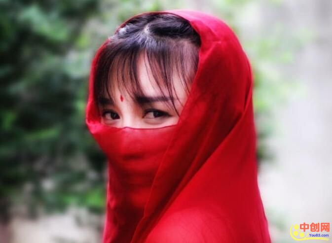 [创业资讯]漂泊10余年圈粉7000万，李子柒个人品牌背后3个逻辑