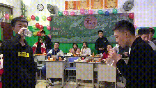 [网赚项目]通过制作表情包挣钱的项目，能赚多少钱？