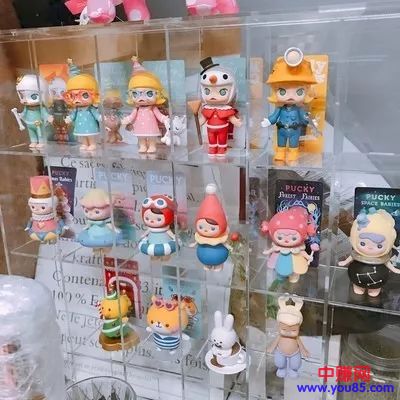 [大杂烩]年轻人为何每月花费将近1万元的工资在盲盒上 是什么吸引的