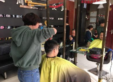 开理发店别总惦记着赚钱，理发店生意3.0